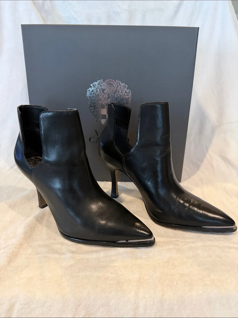 Vince Camuto Black Pointed-Toe Leather Ankle Booties